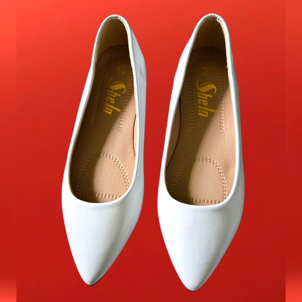 New Shein White Flat Shoes (6.5)